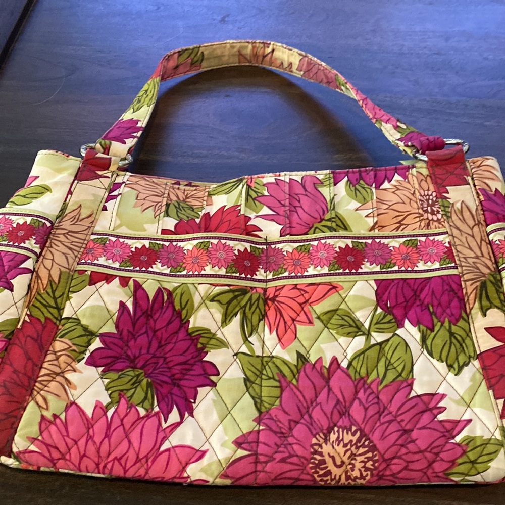 Vera Bradley Retired Pattern Hello Dahlia Quilted Shoulder Tote Satchel Handbag - Picture 12 of 12